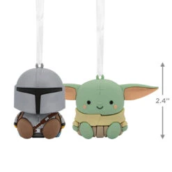 Better Together Star Wars: The Mandalorian™ And Grogu™ Magnetic Hallmark Ornaments, Set Of 2 9 Better Together Star Wars: The Mandalorian™ And Grogu™ Magnetic Hallmark Ornaments, Set Of 2 -Hallmark Mandalorian and Grogu Christmas Ornaments 3HCM2401 03