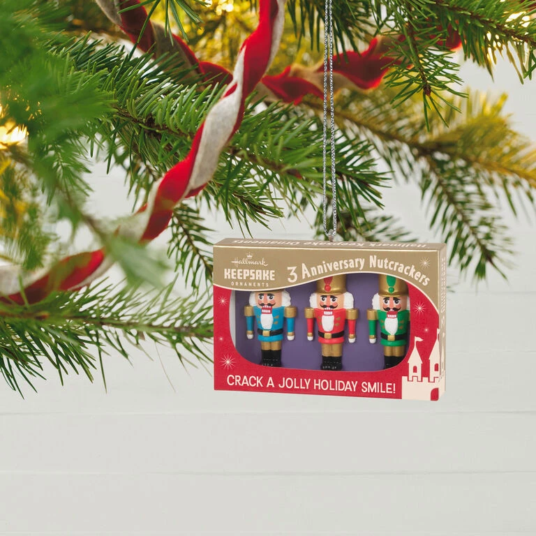 Hallmark Nifty Fifties Keepsake Ornaments Special Edition Ornament 4 Hallmark Nifty Fifties Keepsake Ornaments Special Edition Ornament - Image 2